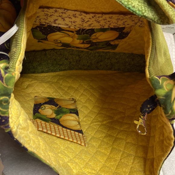 Blooming Designs Handmade Tote - Picture 10 of 11